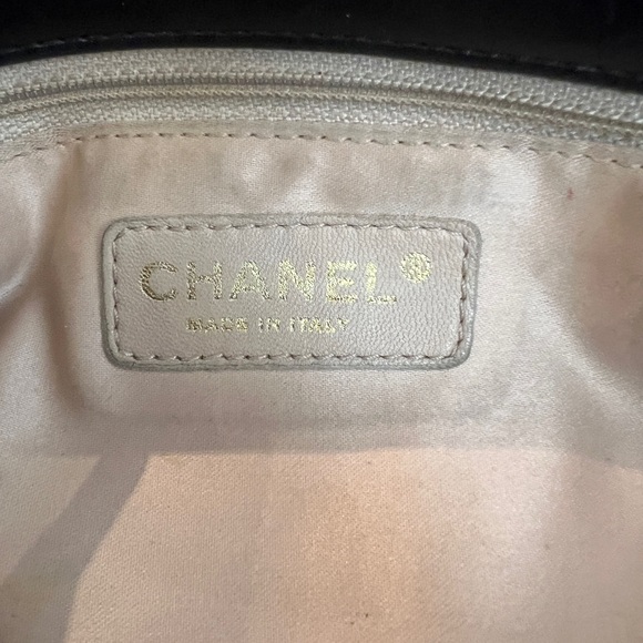 Chanel  Metallized Effect Embossed Calfskin Quilted Paris Moscou Moujik Flap - Picture 11 of 12